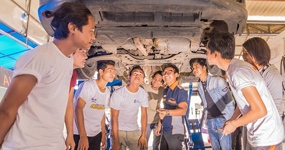 2 months Internship Training for technological students in Desire Autoworks workshop